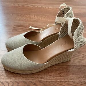 J.CREW Beige Tan Gold Lace Up 3.25 Inch Wedge Espadrilles Size 9